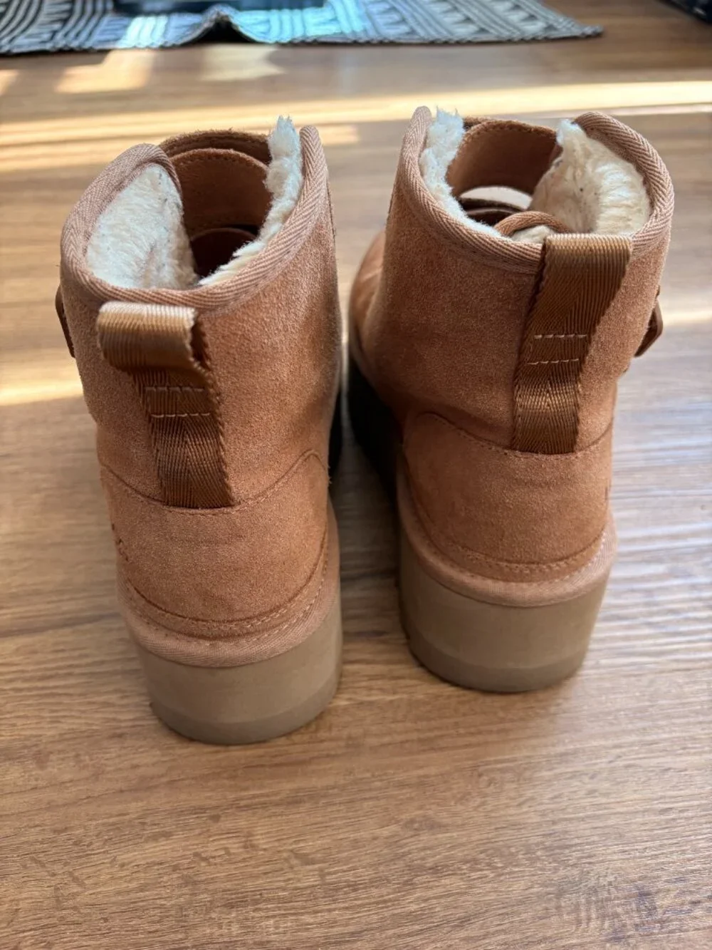 UGG ugg™ neumel